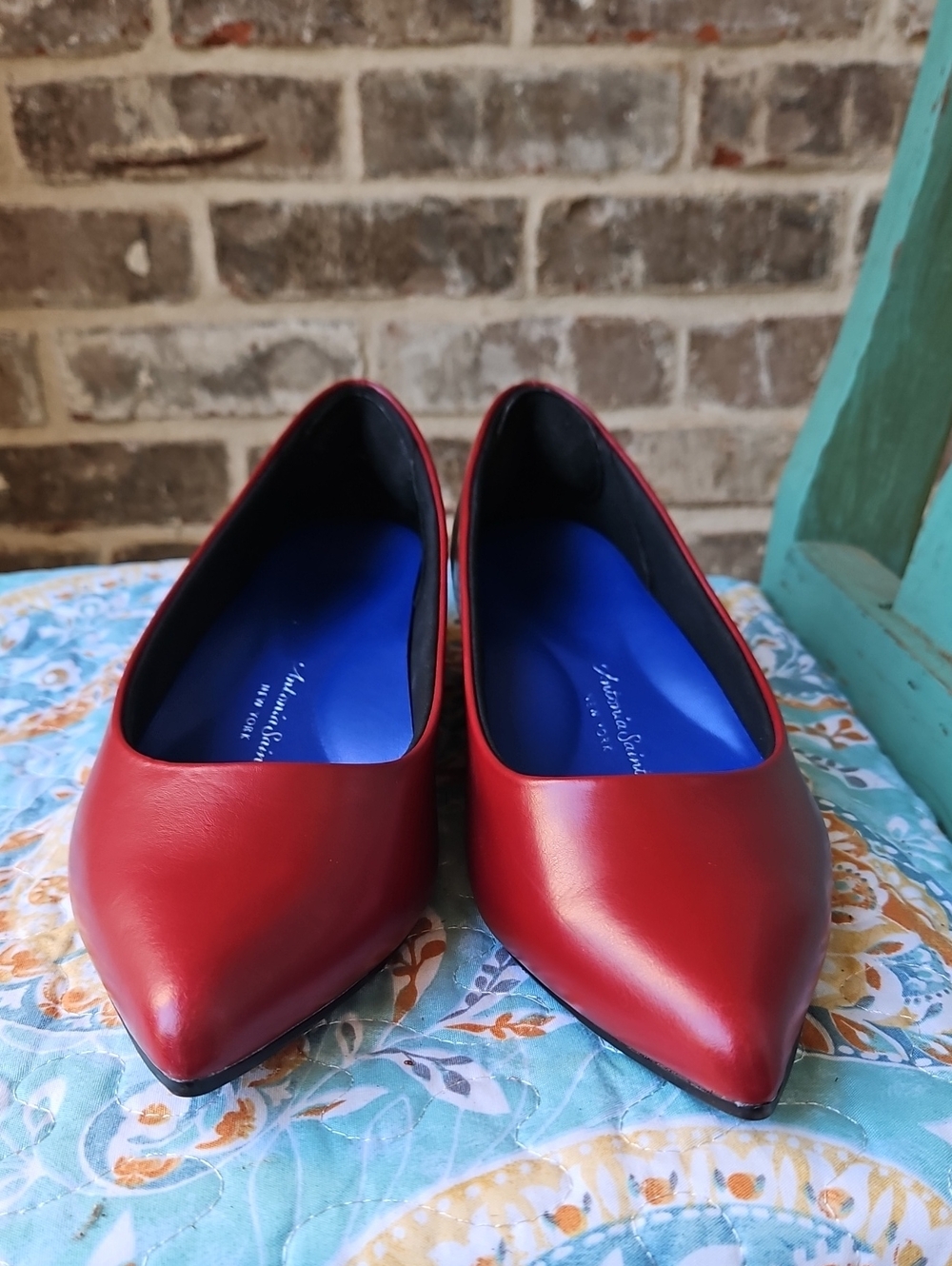 Antonia Saint NY Cushioned Red Leather Pointed-Toe Women’s Size 8 Flats - Picture 2 of 7